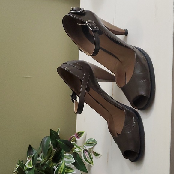 Chloé | Dark Olive Green Patent Leather Peep-toe Heels Sz 37 - Picture 2 of 15